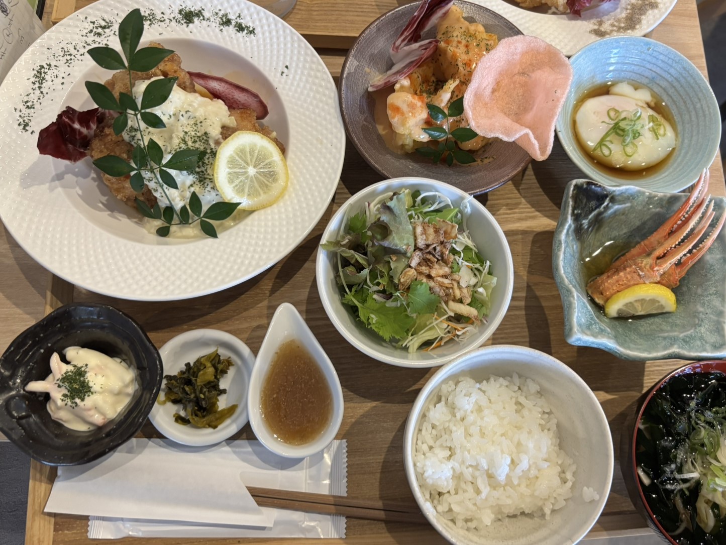 菊陽町｜絶景ごはん×贅沢おかずが心躍る、行列のできる食堂