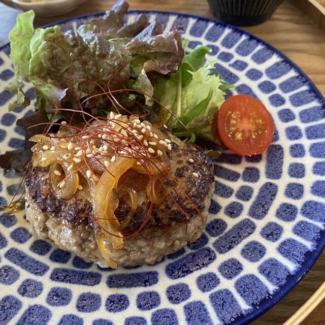 渡鹿｜お腹も心も満たされる！あったかご飯が人気のカフェでゆるりとした時間を