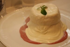 上通｜5つ星ホテルのパンケーキが食べられる？！贅沢なパンケーキで感動体験を味わえるお店