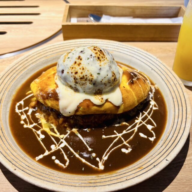 楠｜ランチ限定！焼肉屋さんが作るこだわりのふわとろオムライス