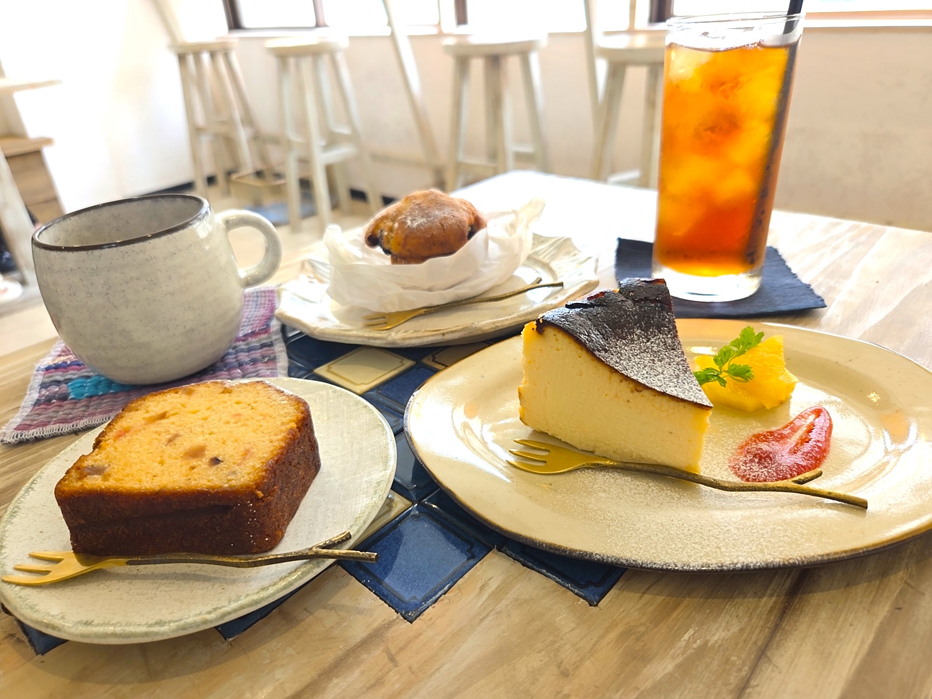 上通｜見逃さないで！心地よいコンパクトな空間でいただく焼き菓子のお店