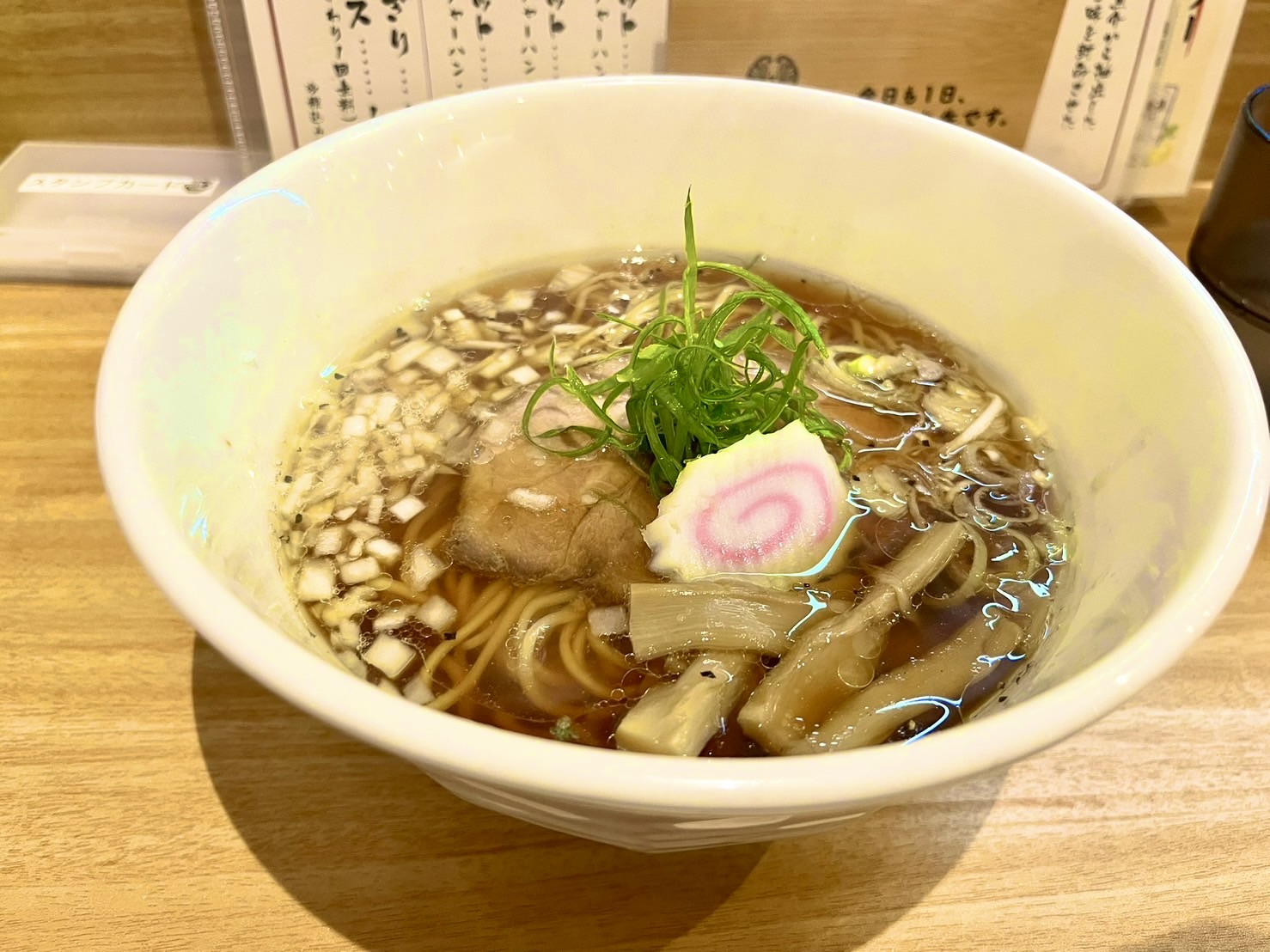 帯山｜思わず唸る！最後の一口までこだわりの詰まったラーメン
