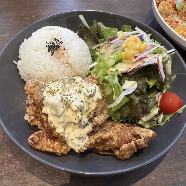 南坪井町｜ランチタイムが長くて嬉しい！珍しいお肉も扱っているお洒落なカフェ