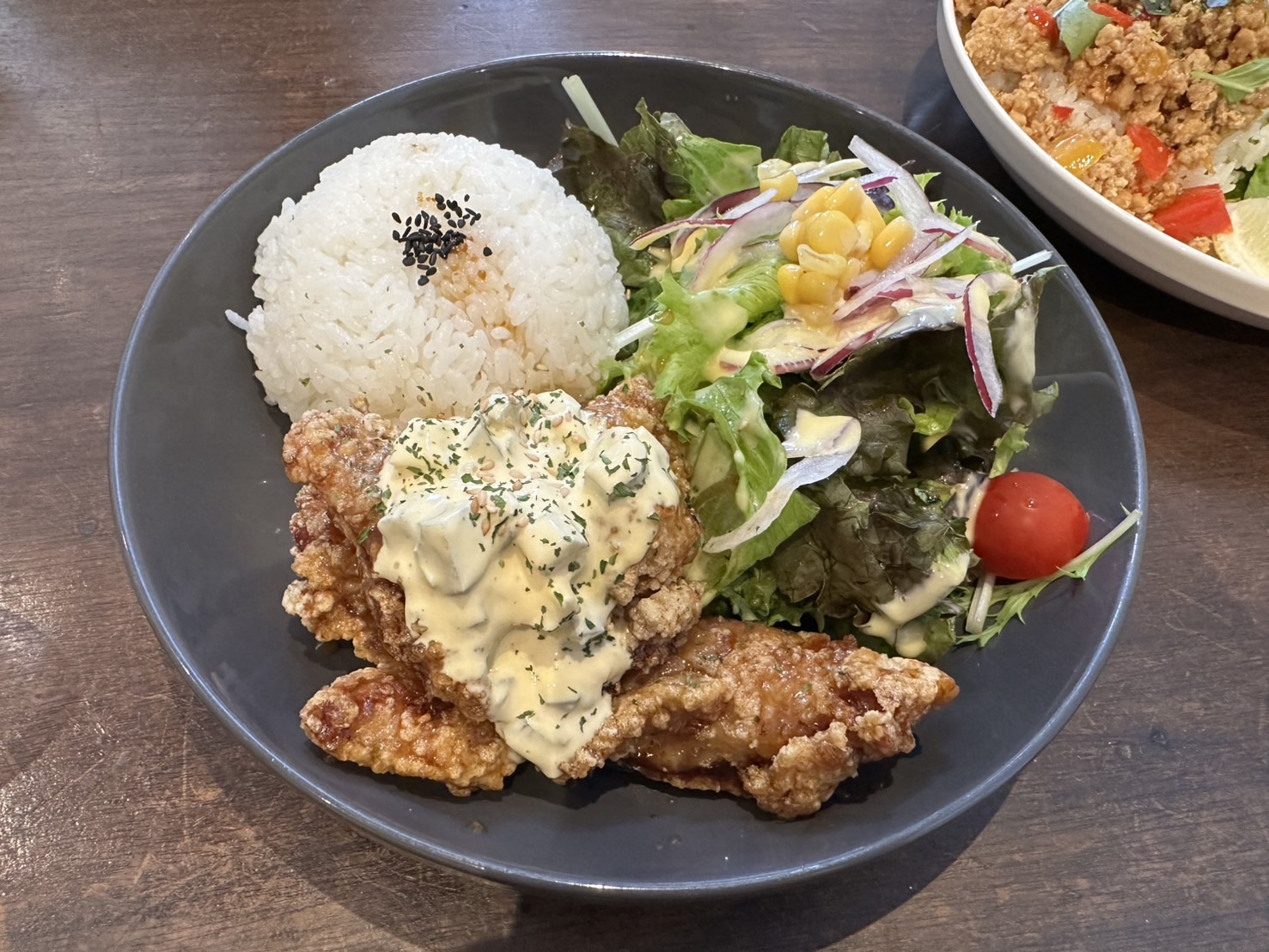 南坪井町｜ランチタイムが長くて嬉しい！珍しいお肉も扱っているお洒落なカフェ