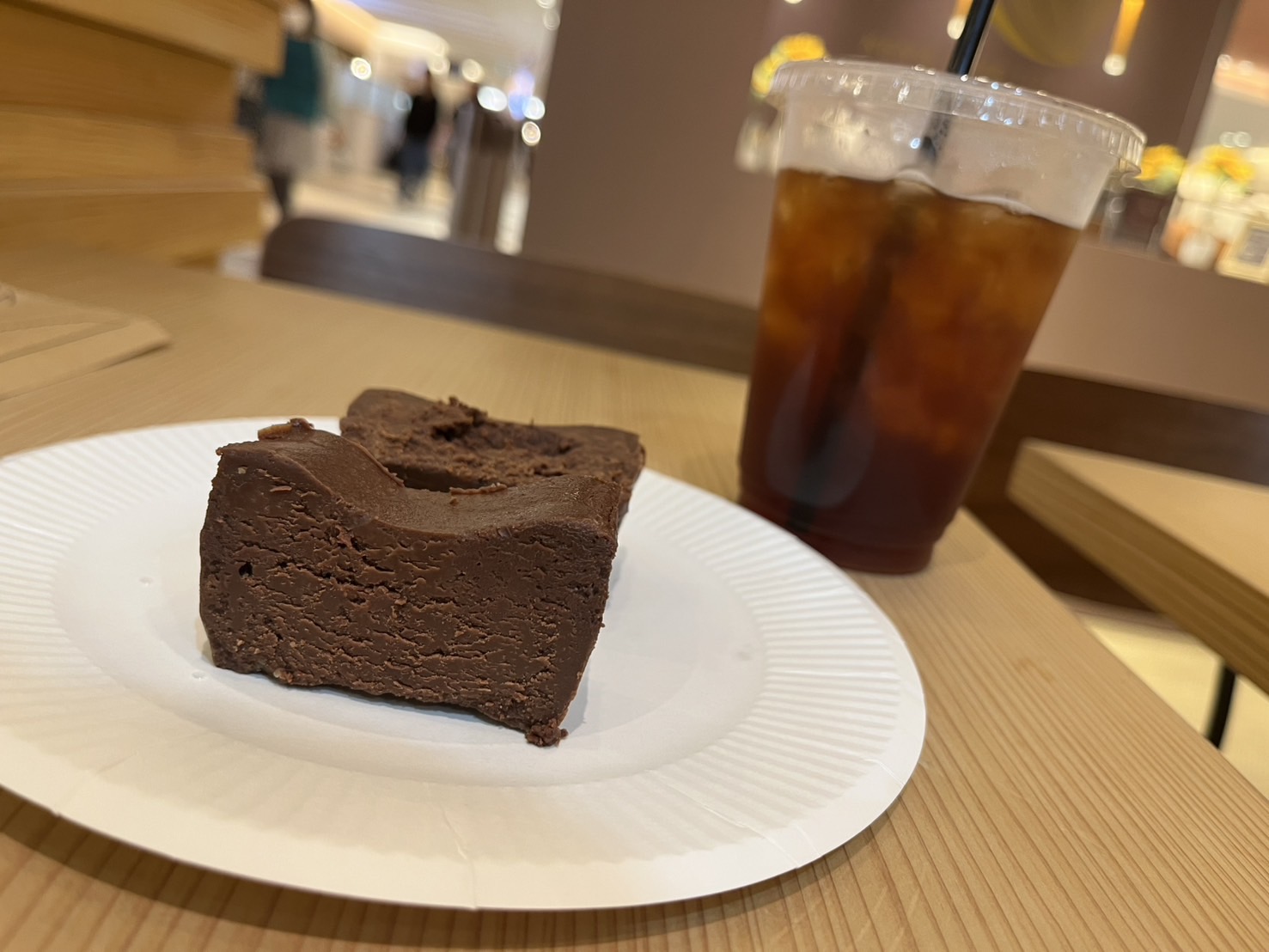 花畑町｜あの有名店のガトーショコラを堪能！手土産にもピッタリのガトーショコラ専門店