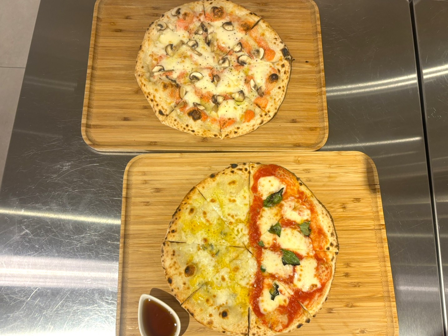 九品寺交差点｜ピザをファストフード感覚で！気軽に楽しめる本格ナポリピザ専門店