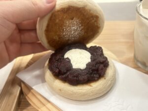 上通｜アーケードに佇む和モダンな空間！ふわもち食感のどら焼きがいただけるお店