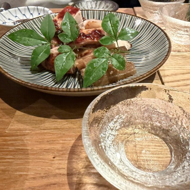 下通｜日本酒と旬の味覚のペアリングを堪能できる和風創作料理店
