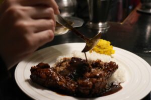 出水｜福岡の人気店で修業を積んだ店主が営む、本格的なスパイスカレー店