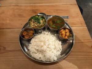 藤崎宮前｜落ち着いた空間で味わう唯一無二のスパイスカレー