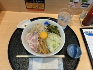 下通｜素敵な夢を持つ店主が提供する油そば＆つけ麺