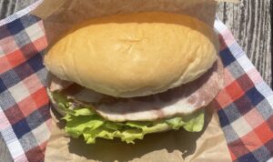 保田窪｜ランチにもおやつにもお出かけにも！夢が詰まったふわふわのコッペパン専門店