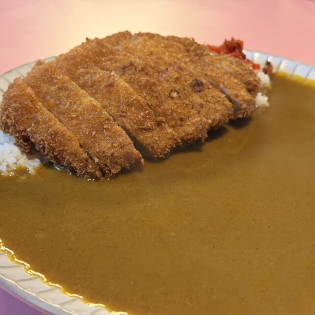 下通｜1年限定！毎日カレーを食べ続けたカレー愛の店主が作る、こだわり欧風カレー