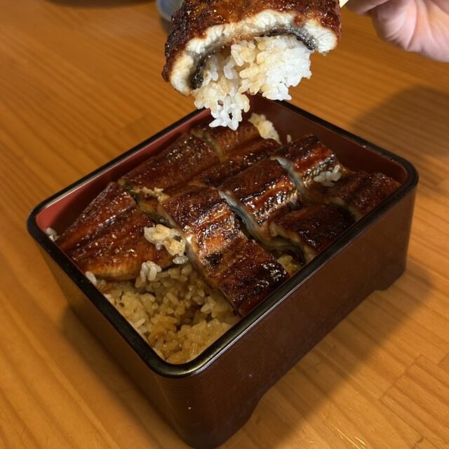 人吉｜船が目印！鰻も海鮮も、ここでしか食べられない味がある