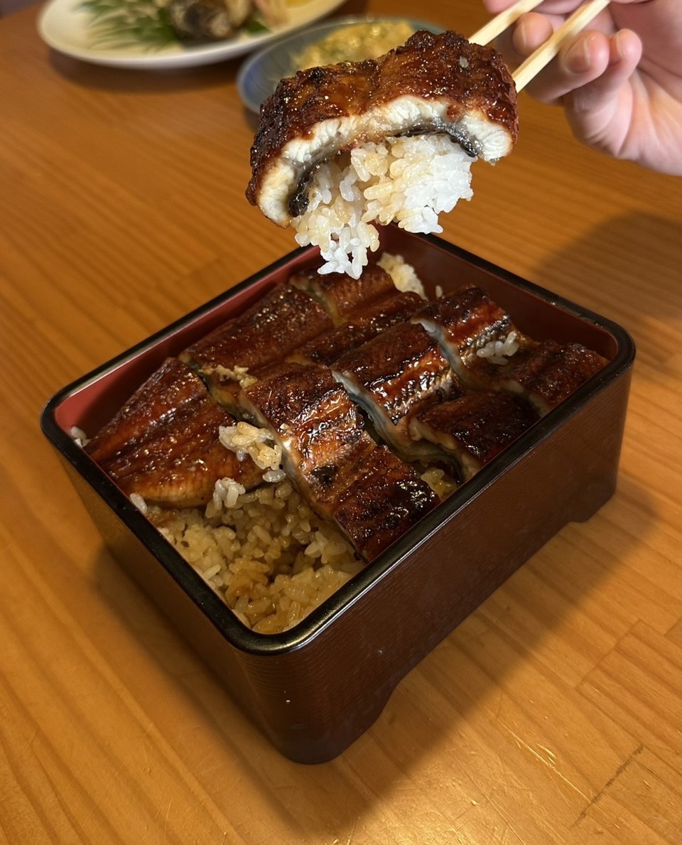 人吉｜船が目印！鰻も海鮮も、ここでしか食べられない味がある