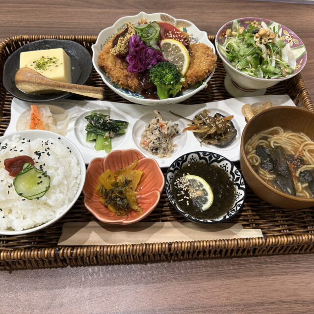 坪井｜気さくで素敵な店主さんが提供する、豪華なランチ