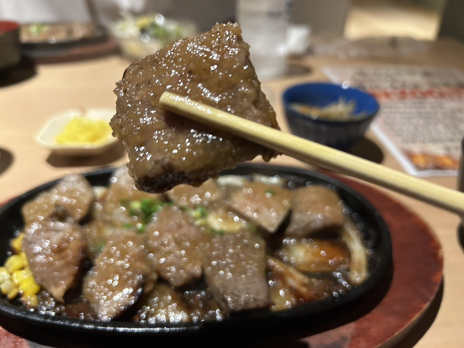 下通｜完全個室でゆったりランチ！コスパ抜群の牛ロースステーキを楽しめるお店