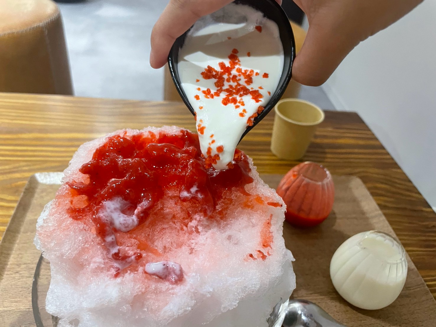 上通｜頭がキーンとしない！？天然氷を使用した贅沢かき氷がいただけるかき氷専門店